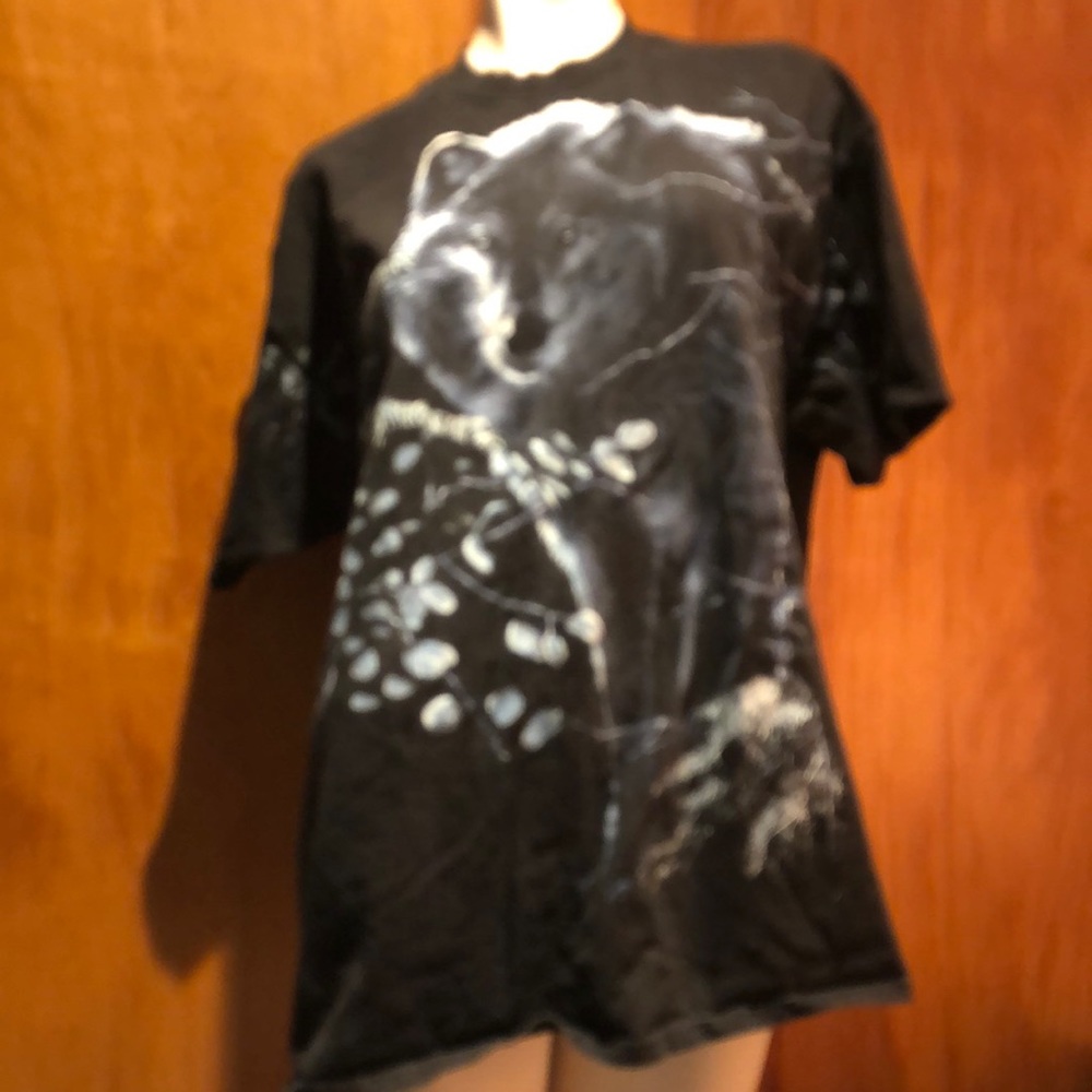 Wolf Graphic Tee Shirt XL